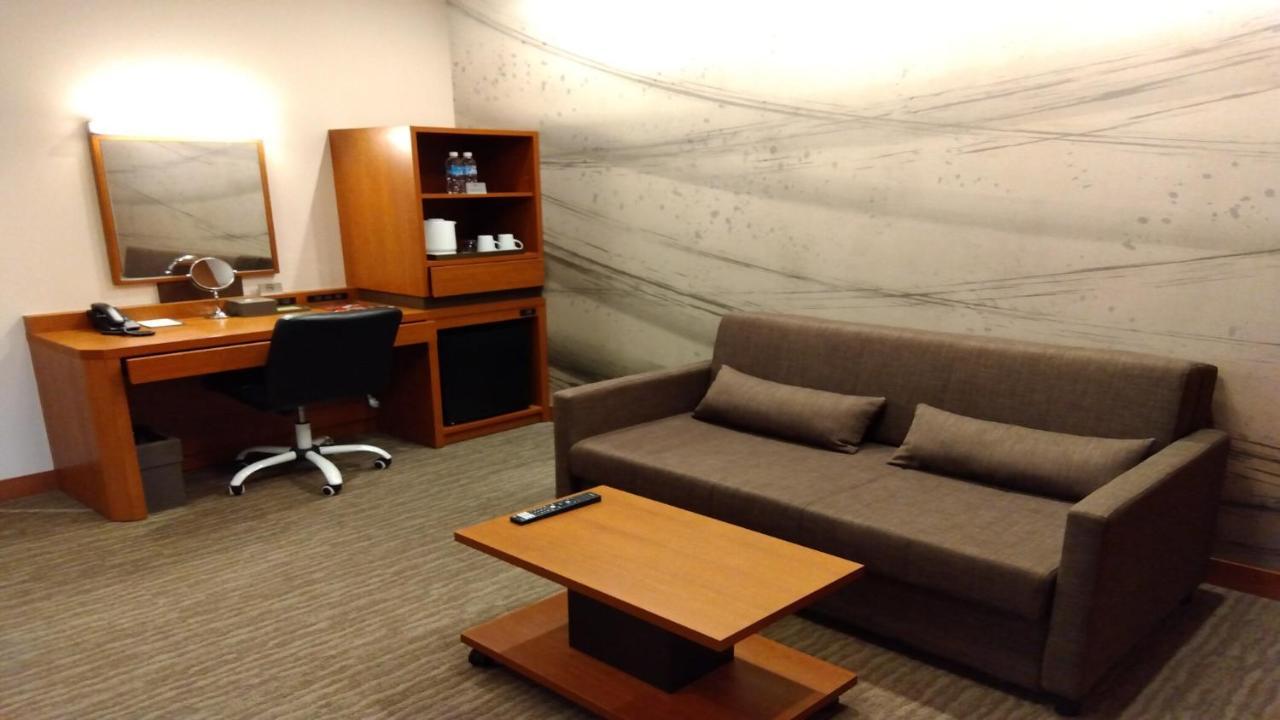 Odysis Suites Osaka Airport Hotel Izumisano Exteriér fotografie